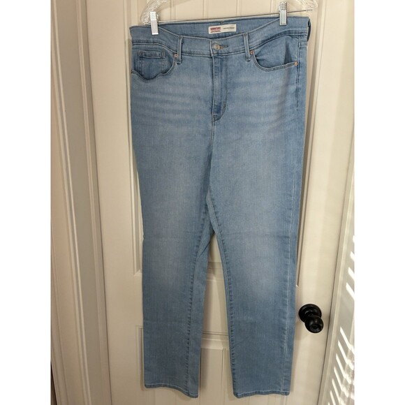 Levi Strauss Signature Jeans - Womens Size 14M - Blue - High Rise Straight - Picture 1 of 2